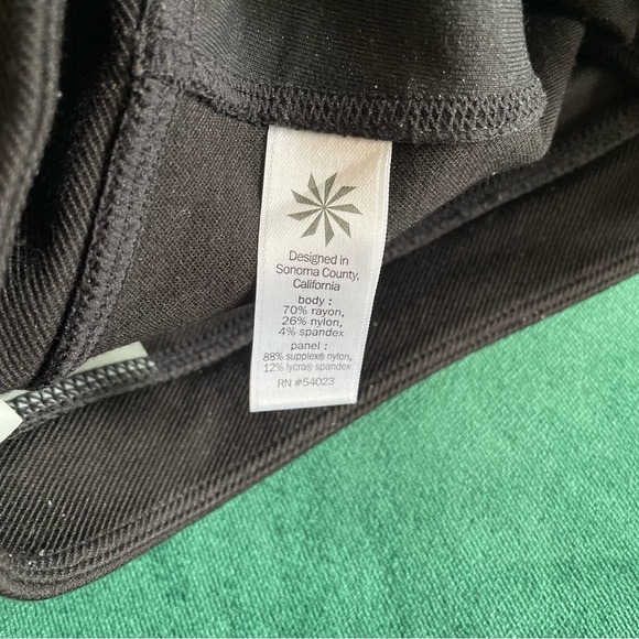 Athleta Black Trailsetter Ponte Motion Moto Zip Skinny Pants 153249 EUC Size 6 - Picture 7 of 9